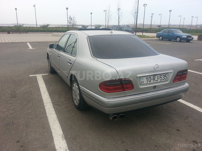 Mercedes E 280 1996, 330,000 km - 2.8 l - Bakı