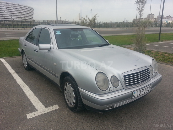 Mercedes E 280 1996, 330,000 km - 2.8 l - Bakı