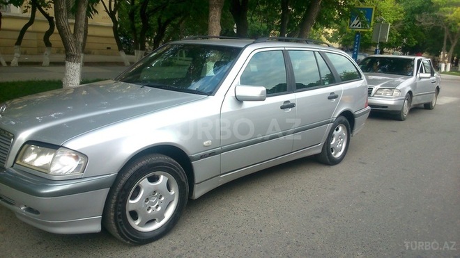 Mercedes C 220 2000, 264,000 km - 2.2 l - Sumqayıt