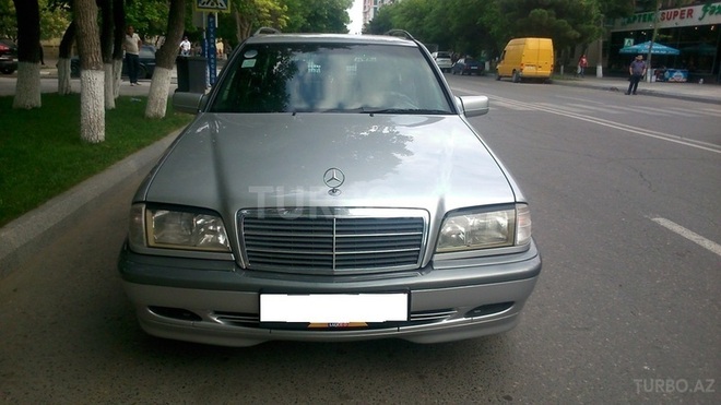 Mercedes C 220 2000, 264,000 km - 2.2 l - Sumqayıt
