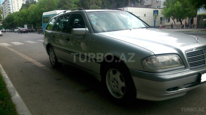Mercedes C 220 2000, 264,000 km - 2.2 l - Sumqayıt