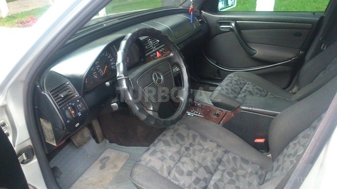 Mercedes C 220 2000, 264,000 km - 2.2 l - Sumqayıt