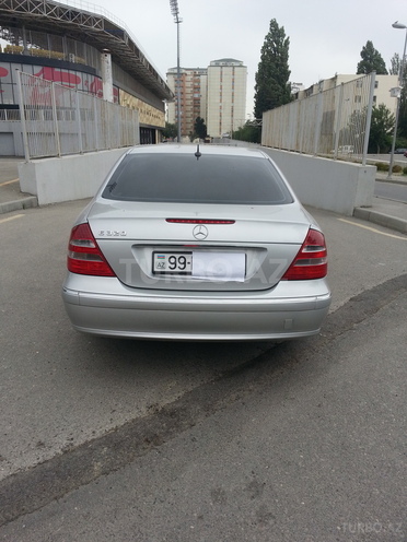 Mercedes E 320 2002, 264,000 km - 3.2 l - Bakı