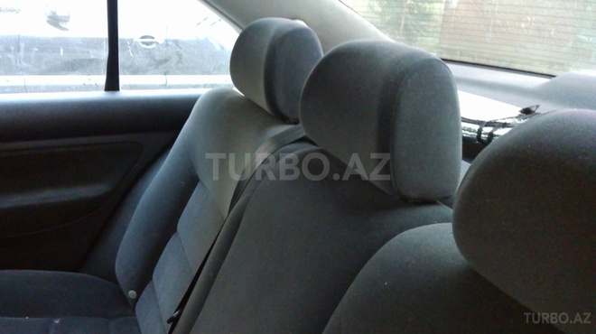 Volkswagen Jetta 2001, 195,000 km - 2.0 л - Bakı