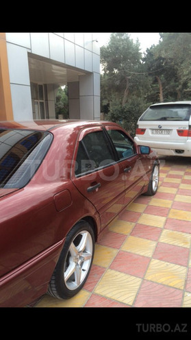 Mercedes C 180 1999, 216,000 km - 1.8 l - Bakı