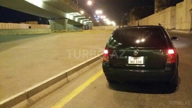 Volkswagen Golf 2001, 250,000 km - 2.0 l - Bakı