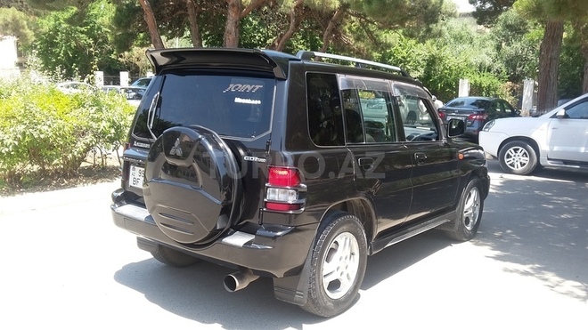 Mitsubishi Pajero io 2001, 310,000 km - 1.8 l - Bakı