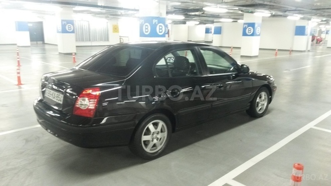 Hyundai Elantra 2004, 156,820 km - 2.0 l - Bakı