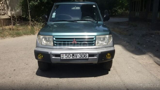 Mitsubishi Pajero io 1999, 180,000 km - 1.8 l - Bakı