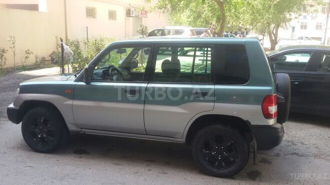 Mitsubishi Pajero io 1999, 180,000 km - 1.8 l - Bakı