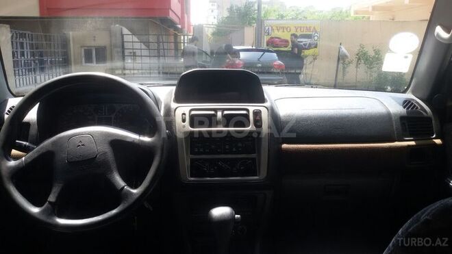 Mitsubishi Pajero io 1999, 180,000 km - 1.8 l - Bakı