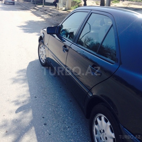 Mercedes C 200 1999, 185,000 km - 2.0 l - Bakı