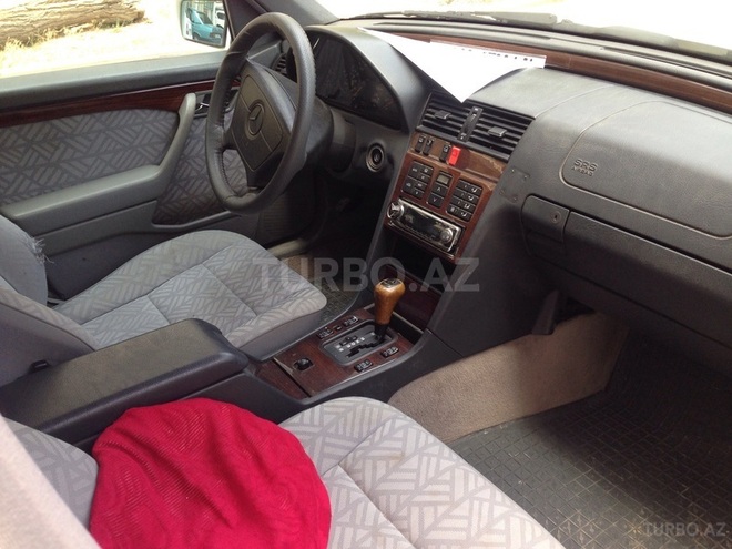 Mercedes C 180 1995, 280,000 km - 1.8 л - Bakı