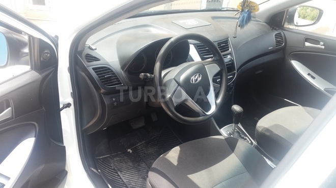 Hyundai Accent 2013, 50,000 km - 1.4 л - Bakı
