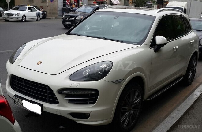 Porsche Cayenne 2010, 110,000 km - 4.8 l - Bakı