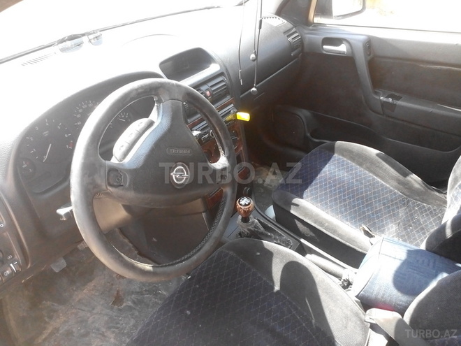 Opel Astra 2000, 258,000 km - 1.4 l - Bakı