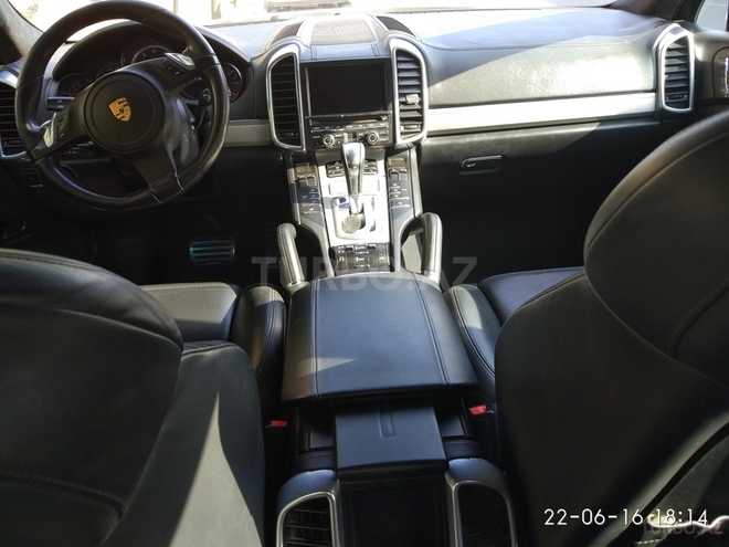 Porsche Cayenne 2010, 110,000 km - 4.8 l - Bakı