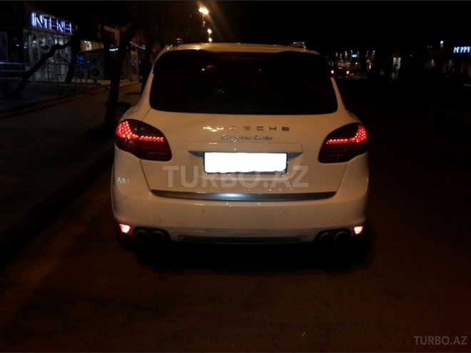 Porsche Cayenne 2010, 110,000 km - 4.8 l - Bakı