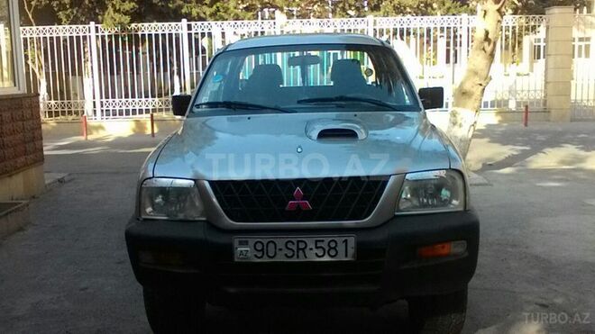Mitsubishi L200 2003, 230,000 km - 2.5 l - Bakı