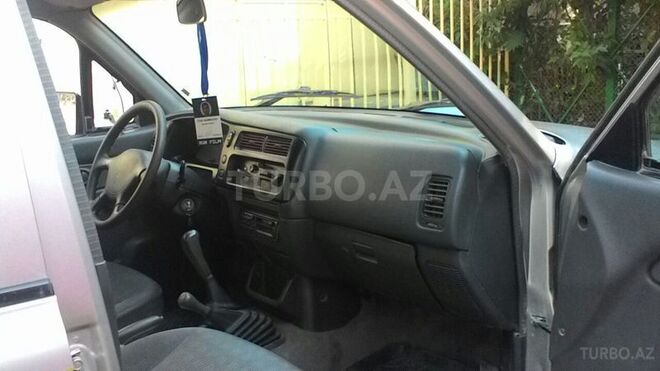 Mitsubishi L200 2003, 230,000 km - 2.5 l - Bakı