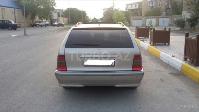 Mercedes C 240 1998, 195,000 km - 2.4 l - Sumqayıt