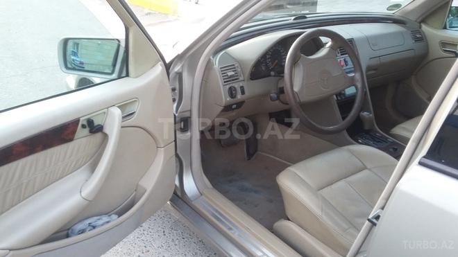 Mercedes C 240 1998, 195,000 km - 2.4 l - Sumqayıt