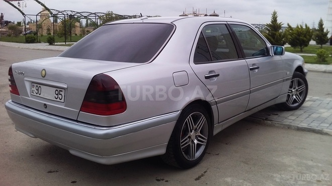 Mercedes C 240 1998, 319,000 km - 2.4 l - Bakı