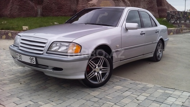 Mercedes C 240 1998, 319,000 km - 2.4 l - Bakı