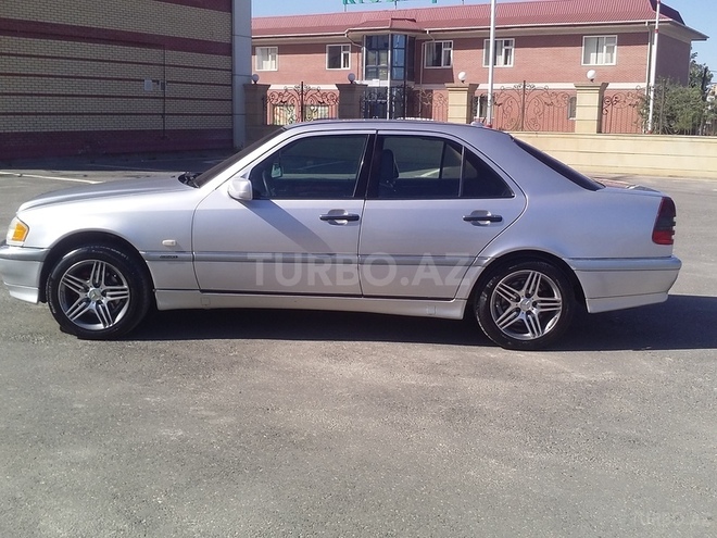 Mercedes C 240 1998, 319,000 km - 2.4 l - Bakı