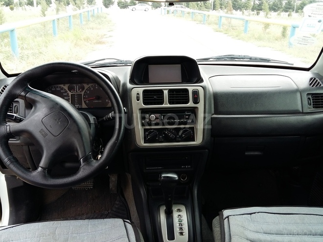 Mitsubishi Pajero io 1999, 19,000 km - 1.8 l - Bakı