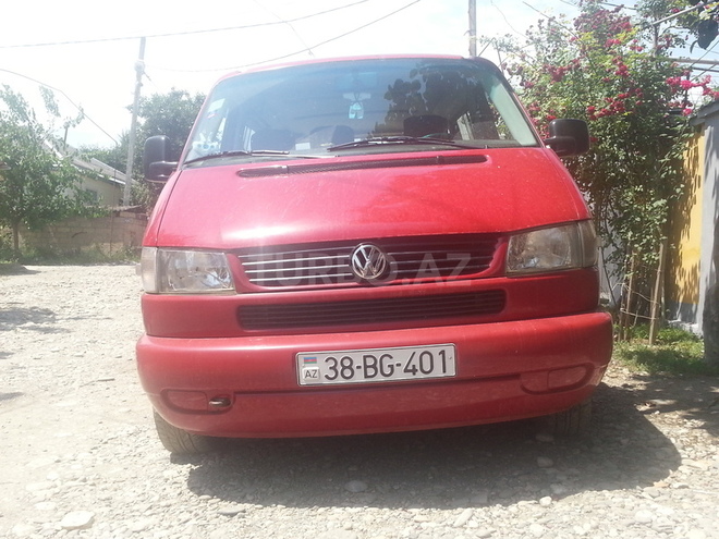Volkswagen Caravelle 1996, 294,000 km - 2.4 l - Qusar