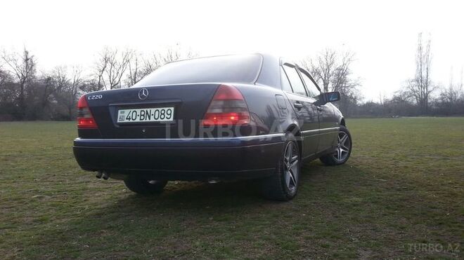 Mercedes C 220 1997, 395,000 km - 2.2 l - Quba