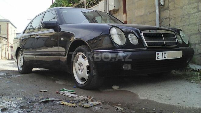 Mercedes E 240 1998, 280,000 km - 2.4 l - Bakı