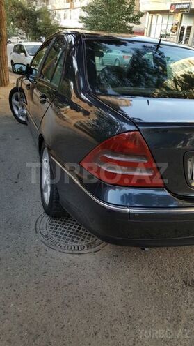 Mercedes C 220 2002, 290,000 km - 2.2 l - Bakı