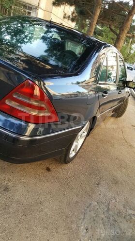 Mercedes C 220 2002, 290,000 km - 2.2 l - Bakı