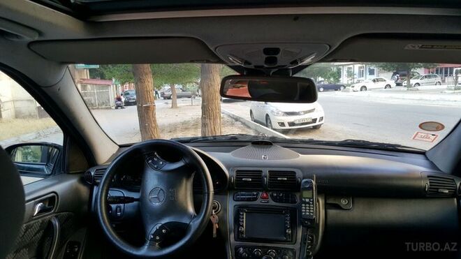 Mercedes C 220 2002, 290,000 km - 2.2 l - Bakı
