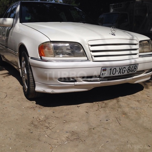 Mercedes C 240 1995, 300,000 km - 2.4 л - Bakı