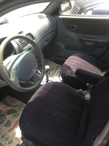 Hyundai Accent 2001, 238,000 km - 1.6 l - Bakı