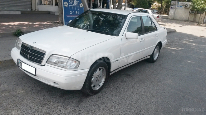Mercedes C 200 1995, 290,000 km - 2.0 л - Bakı