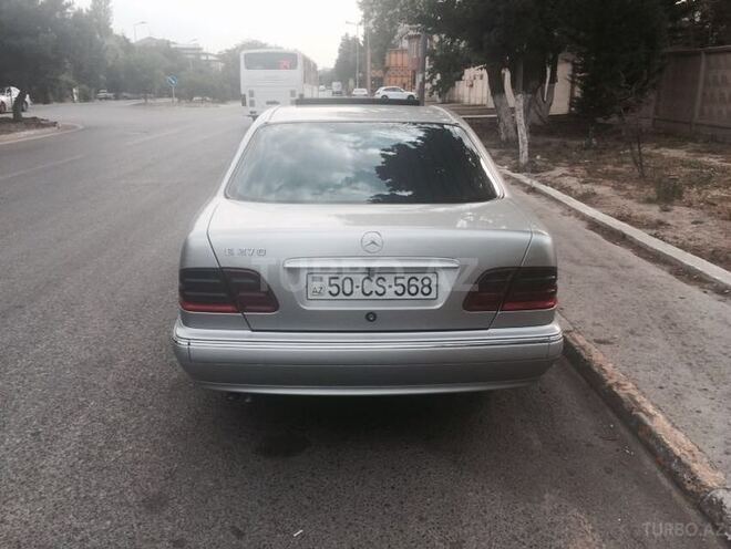 Mercedes E 270 2000, 289,000 km - 2.7 l - Bakı