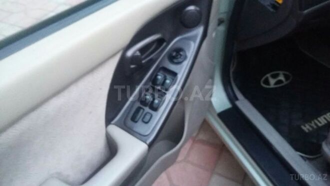 Hyundai Elantra 2004, 190,000 km - 2.0 l - Bakı