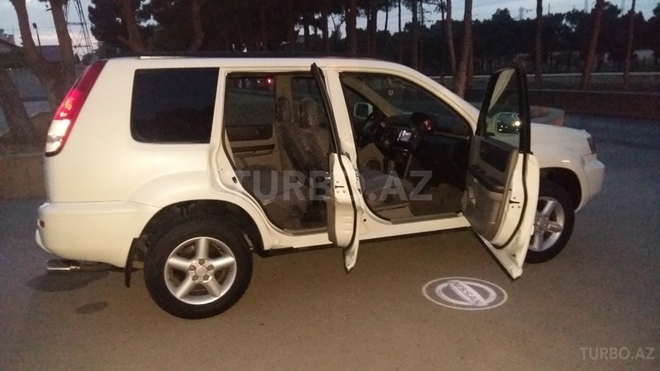 Nissan X-Trail 2001, 176,000 km - 2.0 l - Bakı
