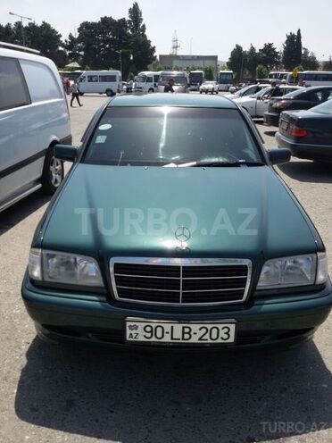 Mercedes C 220 1999, 31,270 km - 2.2 l - Bakı
