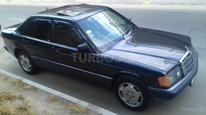 Mercedes 190 1990, 270,000 km - 1.8 л - Bakı