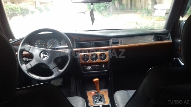 Mercedes 190 1990, 270,000 km - 1.8 л - Bakı