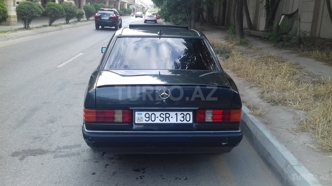 Mercedes 190 1990, 270,000 km - 1.8 л - Bakı