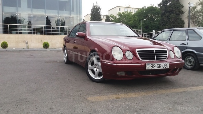Mercedes E 280 2001, 22,000 km - 2.8 l - Bakı