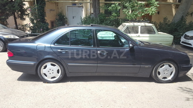 Mercedes E 280 2000, 191,000 km - 2.8 l - Bakı