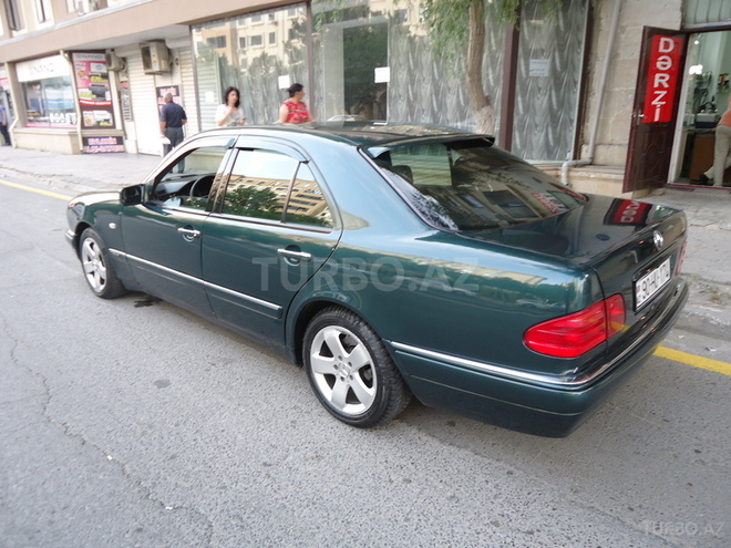 Mercedes E 280 1997, 126,754 km - 2.8 l - Bakı
