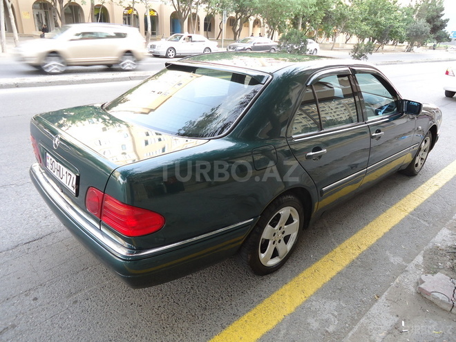 Mercedes E 280 1997, 126,754 km - 2.8 l - Bakı